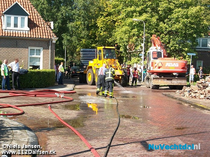 Grote brand verwoest voormalig café in Dalfsen - Foto: Niels Jansen