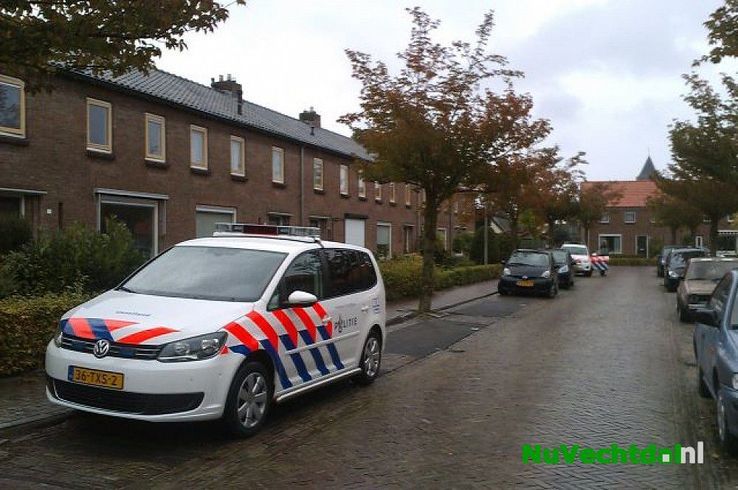 Burgernet actie in Dalfsen na inbraak Irenestraat - Foto: Niels Jansen
