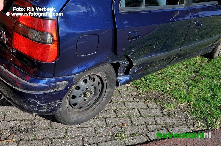 Geen gewonden bij flinke aanrijding te Ommen - Foto: Rik Verbeek