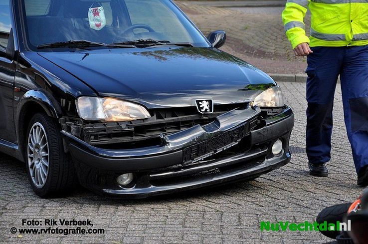 Motorrijder gewond na aanrijding met auto in Ommen - Foto: Rik Verbeek