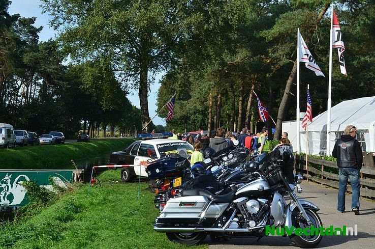 Amerikaanse Dag bij café Calluna goed bezocht - Foto: Johan Bokma