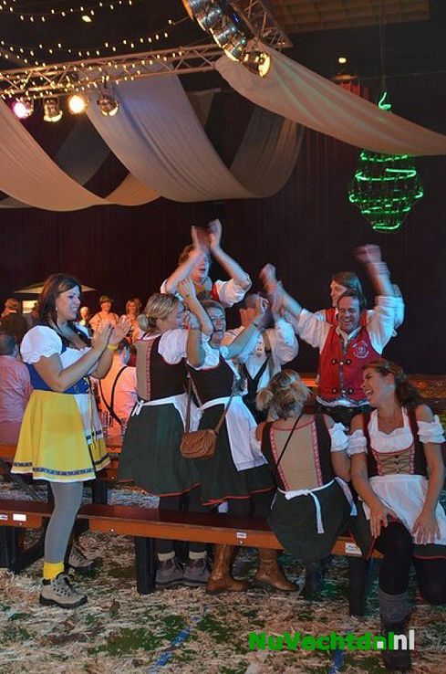 Oktoberfest de Trefkoele Dalfsen meer dan geslaagd - Foto: Johan Bokma