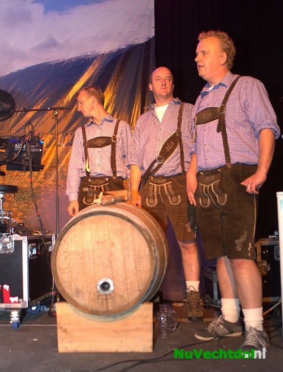 Oktoberfest de Trefkoele Dalfsen meer dan geslaagd - Foto: Johan Bokma