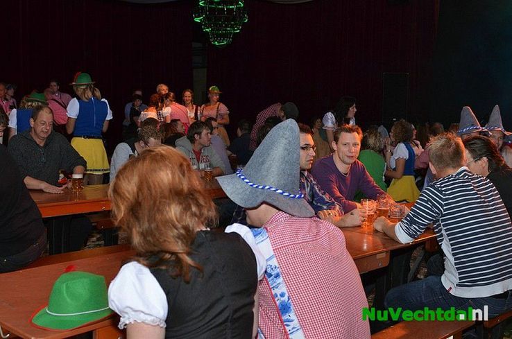 Oktoberfest de Trefkoele Dalfsen meer dan geslaagd - Foto: Johan Bokma