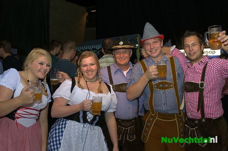 Oktoberfest de Trefkoele Dalfsen meer dan geslaagd - Foto: Johan Bokma
