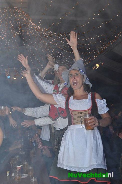 Oktoberfest de Trefkoele Dalfsen meer dan geslaagd - Foto: Johan Bokma