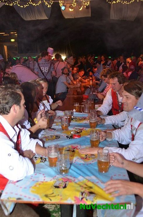 Oktoberfest de Trefkoele Dalfsen meer dan geslaagd - Foto: Johan Bokma