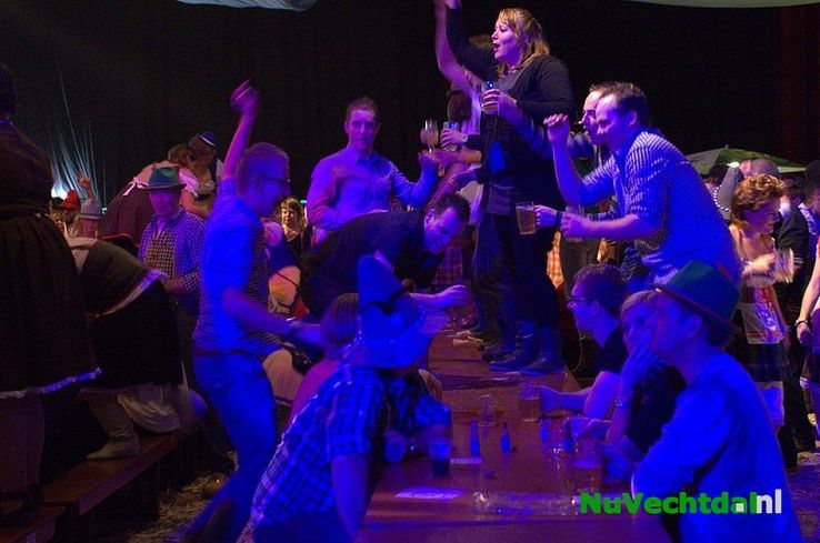 Oktoberfest de Trefkoele Dalfsen meer dan geslaagd - Foto: Johan Bokma