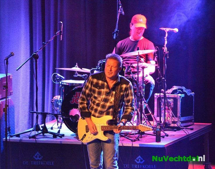 Foto’s: Vechtdal Blues and Rock festival Dalfsen een succes! - Foto: Johan Bokma