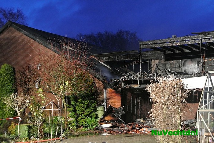 Oorzaak zeer grote brand Engellandweg lijkt bekend - Foto: Niels Jansen