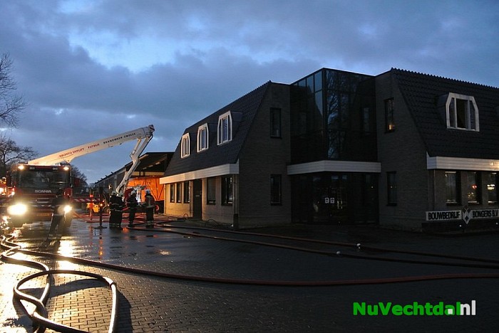 Oorzaak zeer grote brand Engellandweg lijkt bekend - Foto: Niels Jansen