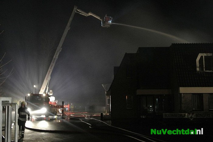 Oorzaak zeer grote brand Engellandweg lijkt bekend - Foto: Niels Jansen