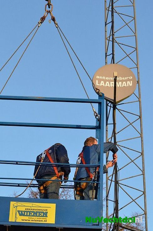 Mast Vechtdal FM verplaatst van Dalfsen naar Oudleusen - Foto: Johan Bokma