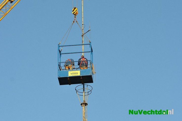 Mast Vechtdal FM verplaatst van Dalfsen naar Oudleusen - Foto: Johan Bokma