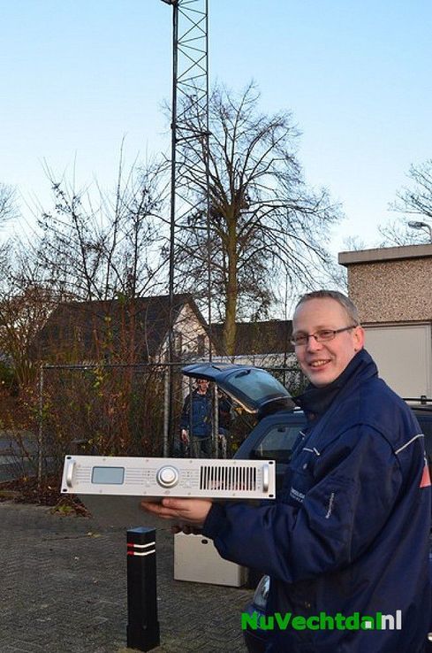 Mast Vechtdal FM verplaatst van Dalfsen naar Oudleusen - Foto: Johan Bokma