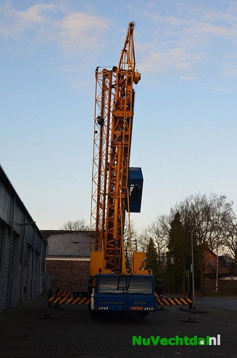 Mast Vechtdal FM verplaatst van Dalfsen naar Oudleusen - Foto: Johan Bokma