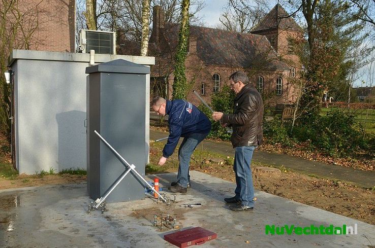 Mast Vechtdal FM verplaatst van Dalfsen naar Oudleusen - Foto: Johan Bokma