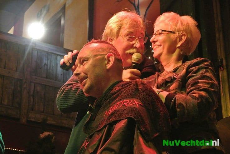 Video: Serious Request Nieuwleusen haalt 5000 euro op - Foto: Niels Jansen