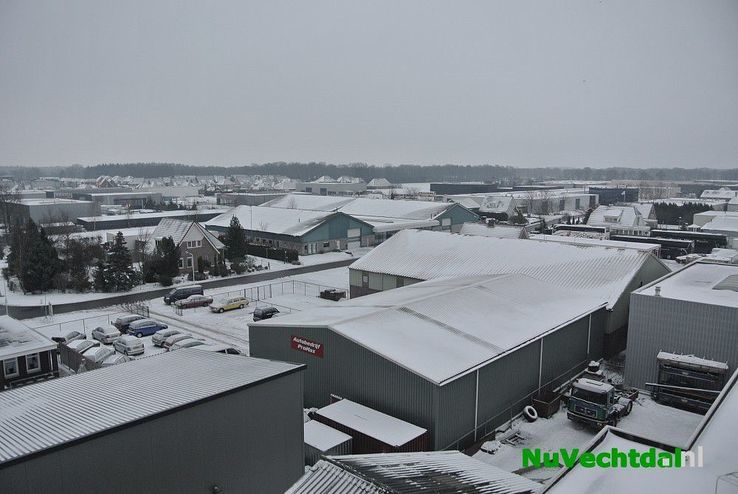 Video: Dalfsen in de sneeuw vanaf 42 meter hoogte - Foto: Niels Jansen