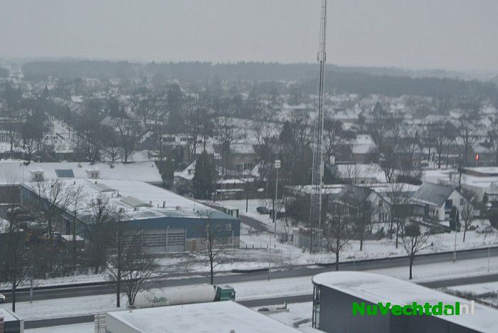 Video: Dalfsen in de sneeuw vanaf 42 meter hoogte - Foto: Niels Jansen