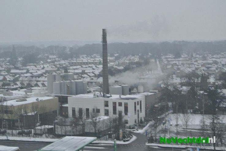 Video: Dalfsen in de sneeuw vanaf 42 meter hoogte - Foto: Niels Jansen