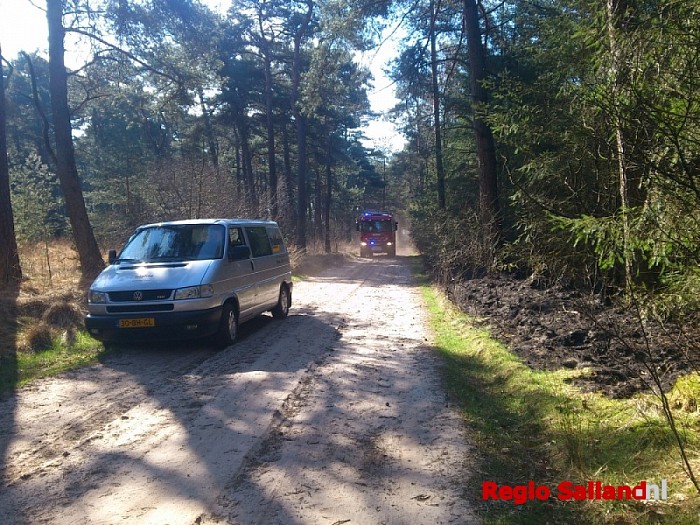 Bosbrand aan de Bosrandweg in Dalfsen