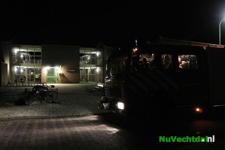 Gebruik van spuitbus laat brandweer uitrukken - Foto: Niels Jansen