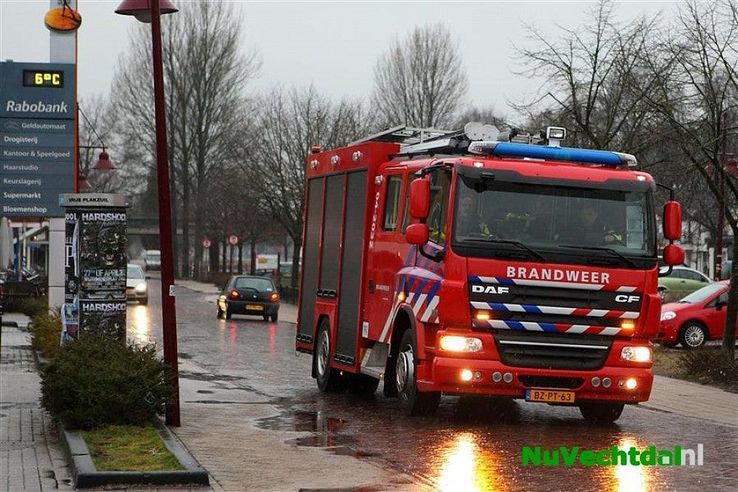 Brandweer Lemelerveld rukt uit naar brandmelding COOP - Foto: Martin Zwakenberg