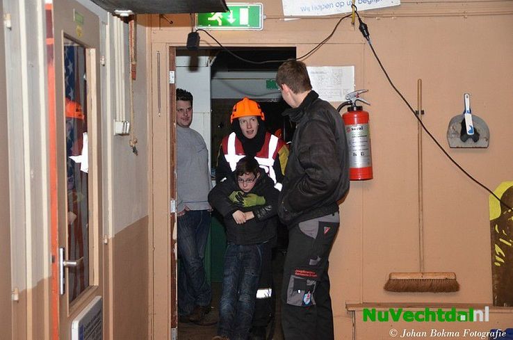 Jeugdbrandweer Dalfsen oefent bij Scouting Dalfsen - Foto: Johan Bokma