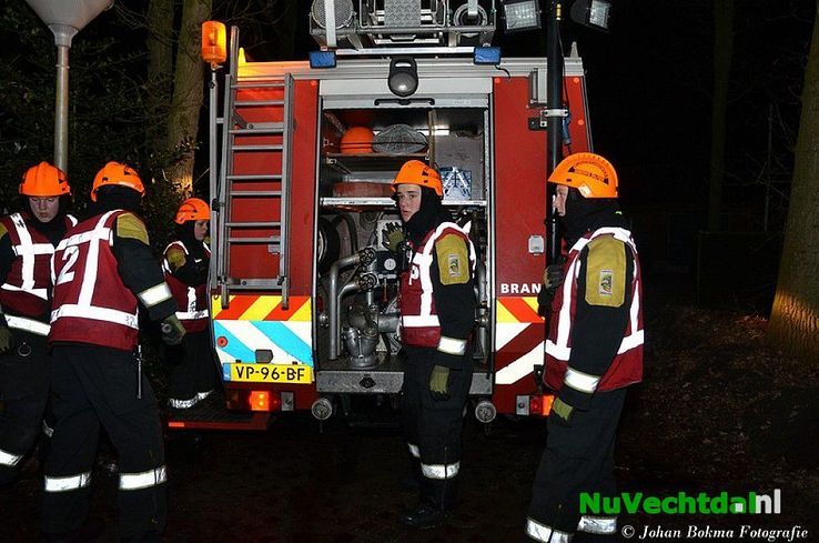 Jeugdbrandweer Dalfsen oefent bij Scouting Dalfsen - Foto: Johan Bokma