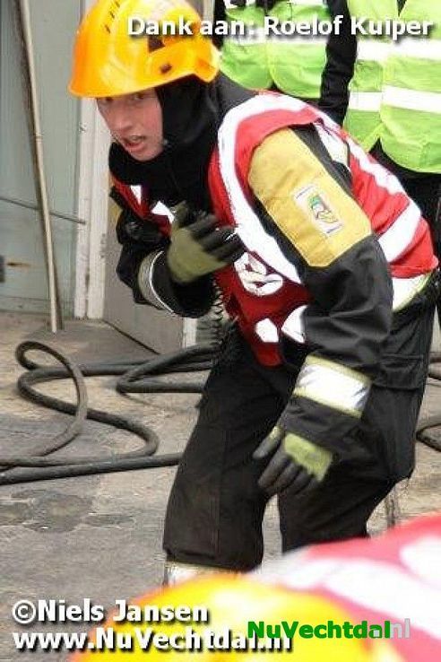Foto’s Aspiranten Jeugdbrandweer Dalfsen in Nijverdal - Foto: Roelof Kuiper