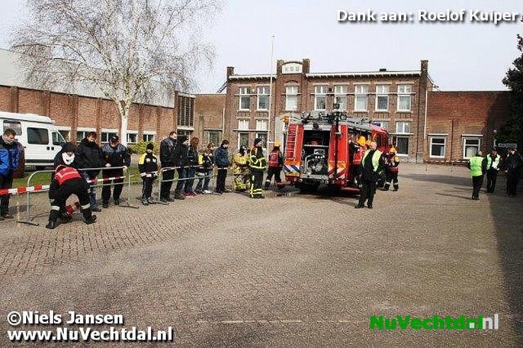 Foto’s Aspiranten Jeugdbrandweer Dalfsen in Nijverdal - Foto: Roelof Kuiper