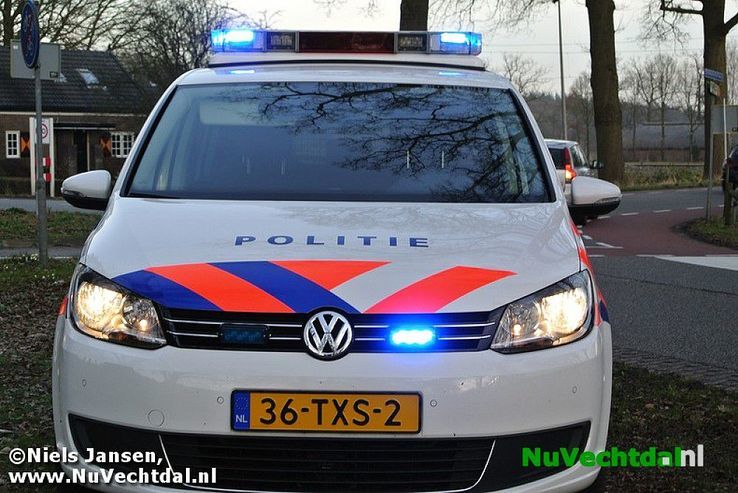 Ongeval tussen fietser en personenauto kasteel Dalfsen - Foto: Niels Jansen