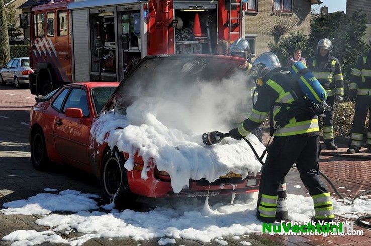 Auto total loss na brand Hardenbergerweg Ommen - Foto: Rik Verbeek