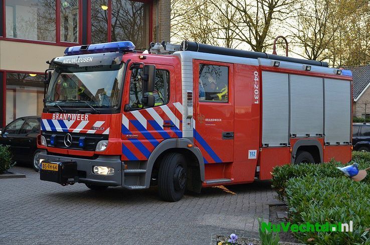 Beelden brandweeroefening Hulstkampen Nieuwleusen - Foto: Johan Bokma