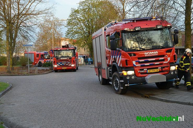 Beelden brandweeroefening Hulstkampen Nieuwleusen - Foto: Johan Bokma