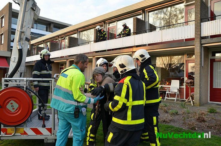 Beelden brandweeroefening Hulstkampen Nieuwleusen - Foto: Johan Bokma