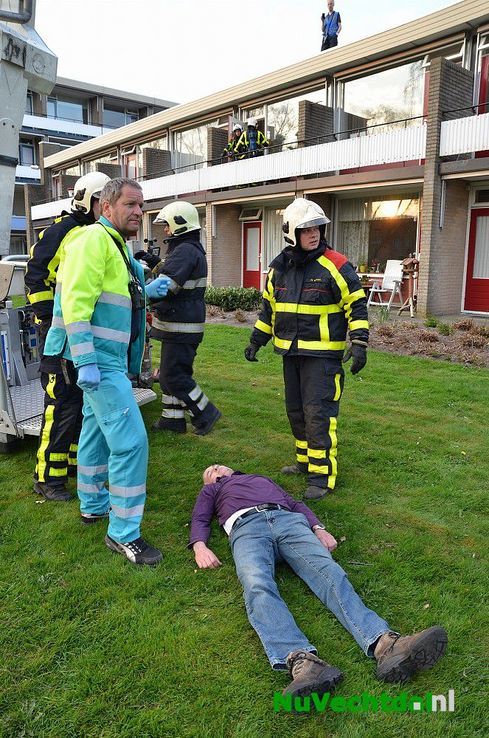 Beelden brandweeroefening Hulstkampen Nieuwleusen - Foto: Johan Bokma