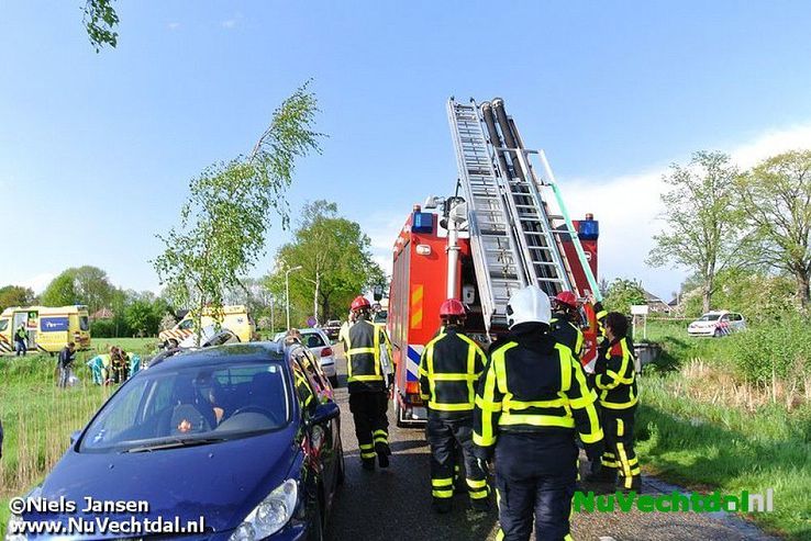 Video: Gewonden bij ongeval Langsweg Dalfsen - Foto: Niels Jansen