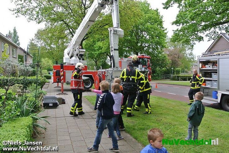 Video: Schoorsteenbrand Wilhelminastraat Dalfsen - Foto: Niels Jansen