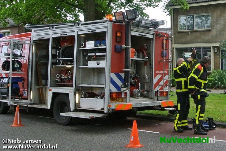 Video: Schoorsteenbrand Wilhelminastraat Dalfsen - Foto: Niels Jansen