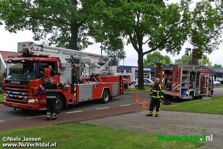Video: Schoorsteenbrand Wilhelminastraat Dalfsen - Foto: Niels Jansen