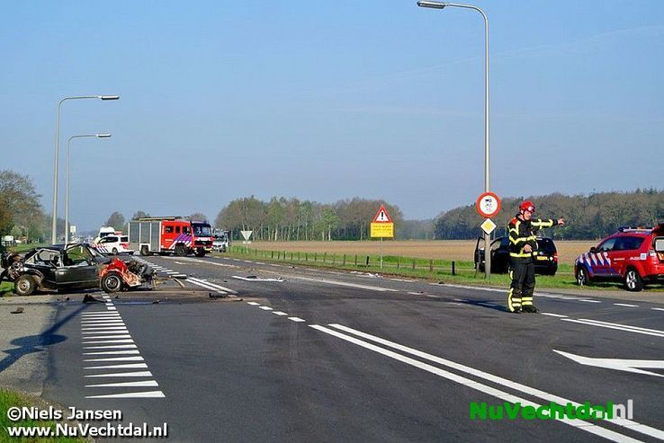 VIDEO: Zwaar ongeval op oversteek Hessenweg Dalfsen - Foto: Niels Jansen