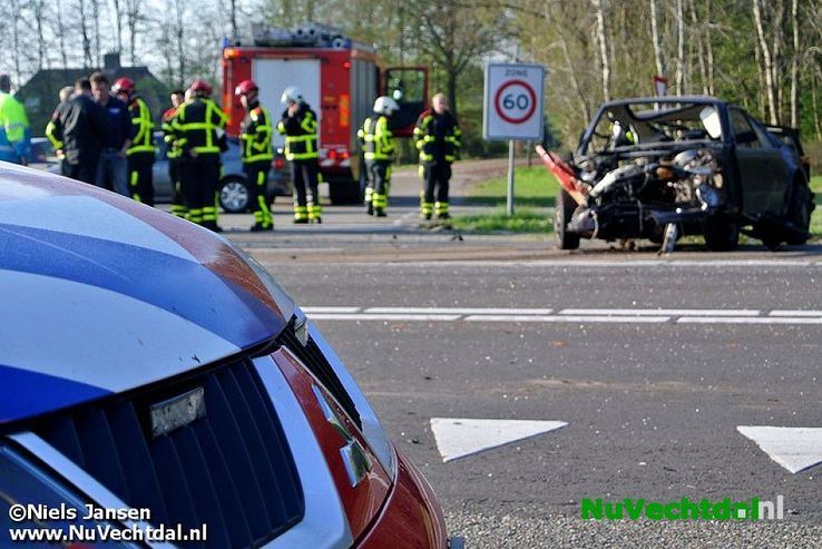 VIDEO: Zwaar ongeval op oversteek Hessenweg Dalfsen - Foto: Niels Jansen