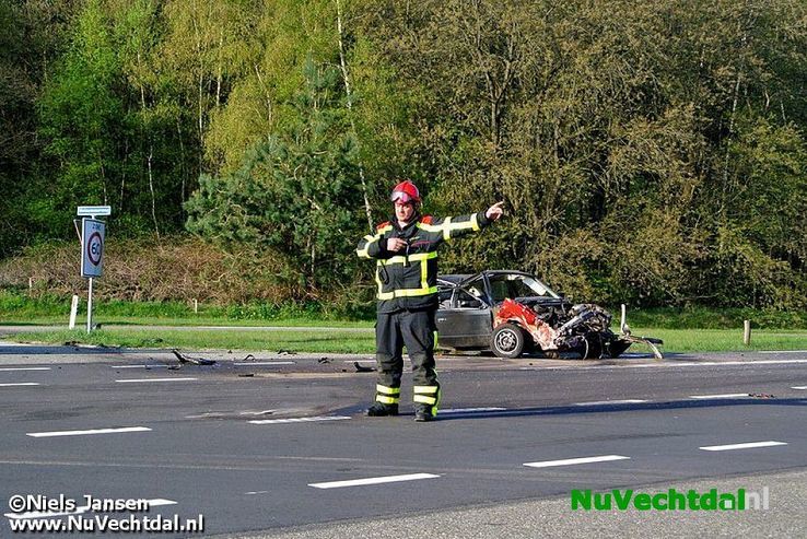 VIDEO: Zwaar ongeval op oversteek Hessenweg Dalfsen - Foto: Niels Jansen