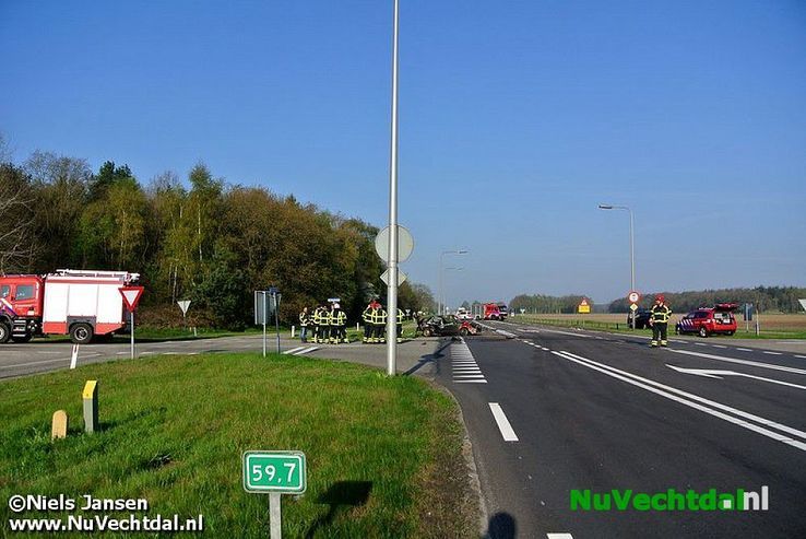 VIDEO: Zwaar ongeval op oversteek Hessenweg Dalfsen - Foto: Niels Jansen