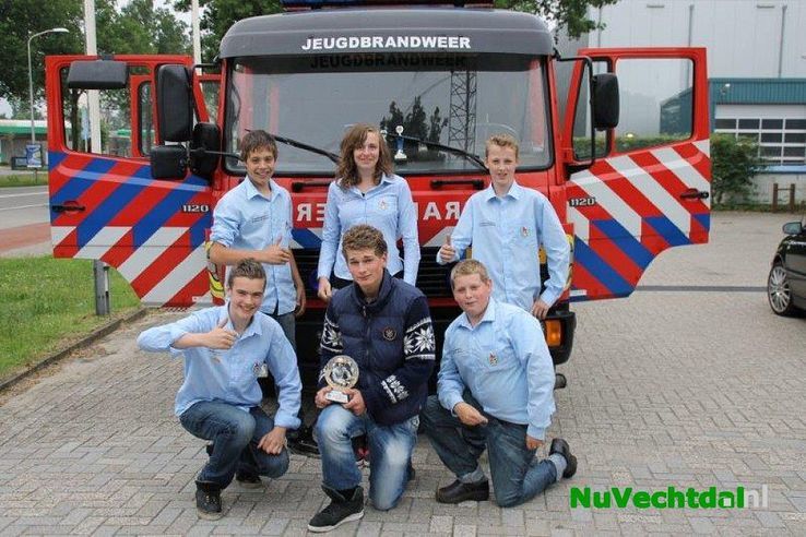 Jeugdbrandweer Dalfsen naar landelijke finale - Foto: Roelof Kuiper