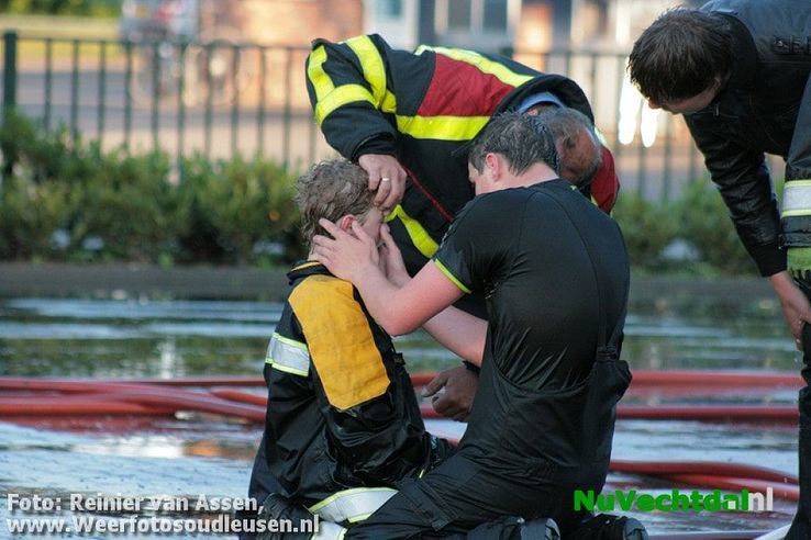 Spectaculair watergevecht Jeugdbrandweer Dalfsen - Foto: Reinier van Assen