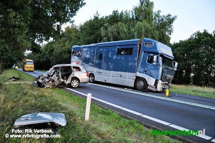 Man verongelukt bij ongeval op de N36 Beerzerveld - Foto: Rik Verbeek