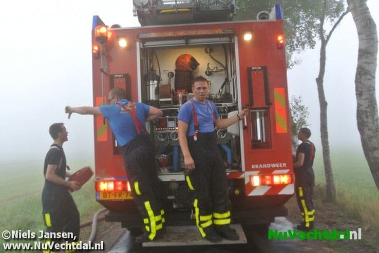 [Video] Woning uitgebrand aan de Meenteweg Dalfsen - Foto: Niels Jansen